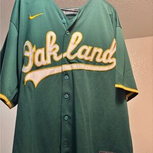 Oakland Athletics Ricky Henderson Jersey in Green and Yellow